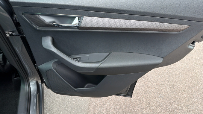Skoda Karoq 1.5 TSI SE L Edition 5dr DSG Petrol Estate - Image 31